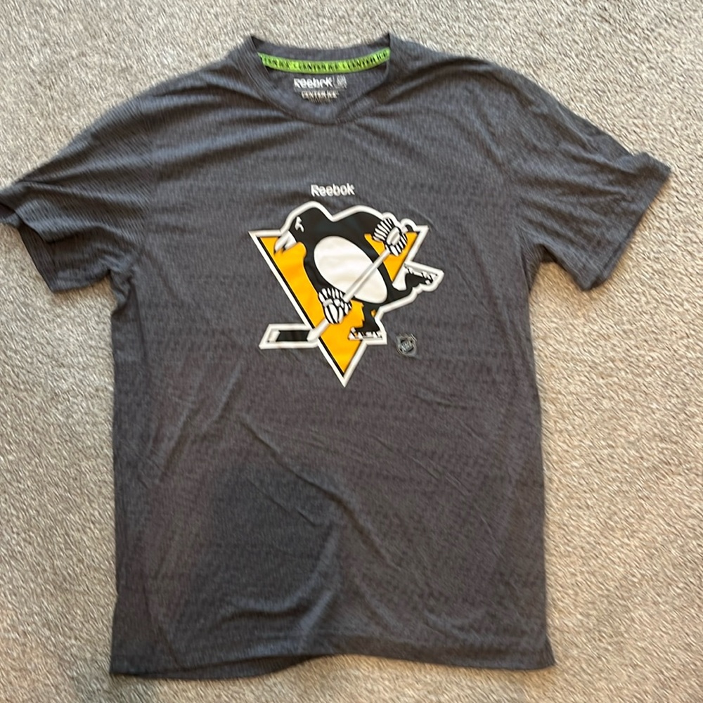 Pittsburgh Penguins performance t shirt